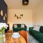 Apartament House By Horizon *